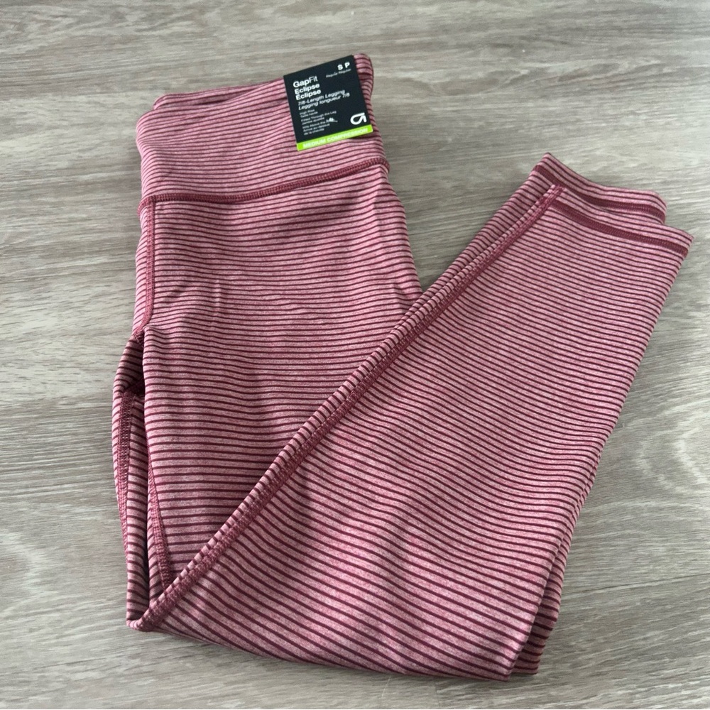 Gapfit eclipse pink stripe highrise 7/8 length leggings